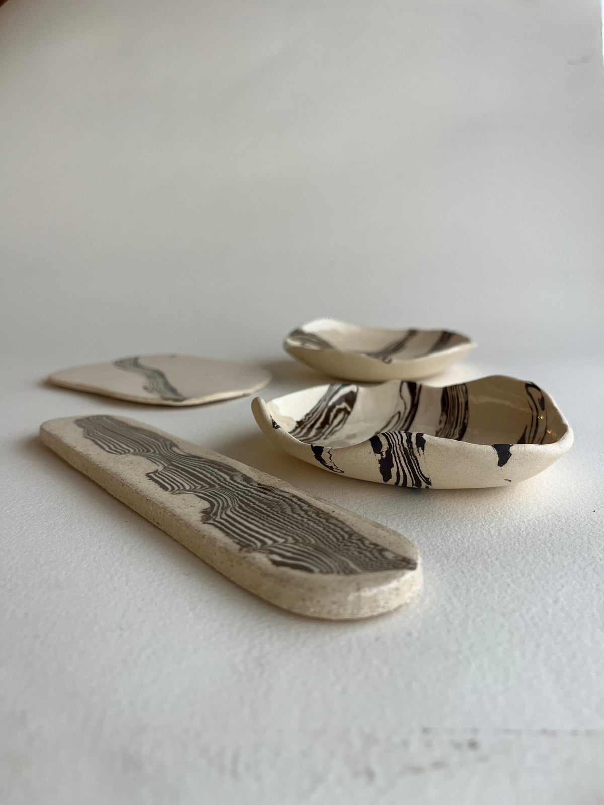 Sand dishes and plates