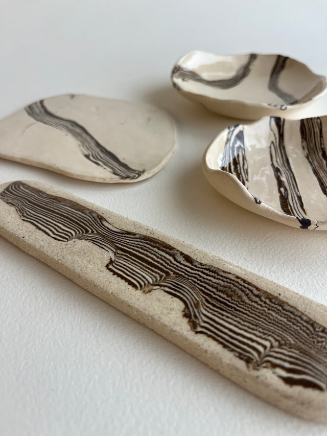 Sand dishes and plates