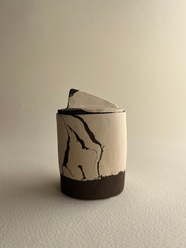 Vessel with lid