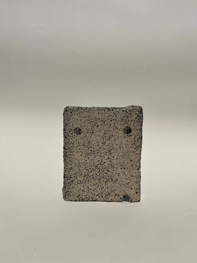Mnl_02 — Monolith Small Rectangular