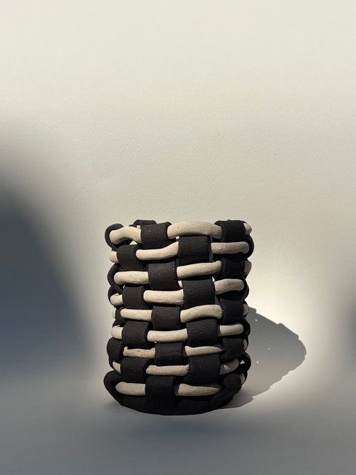 WR_01 — Weaved Jar