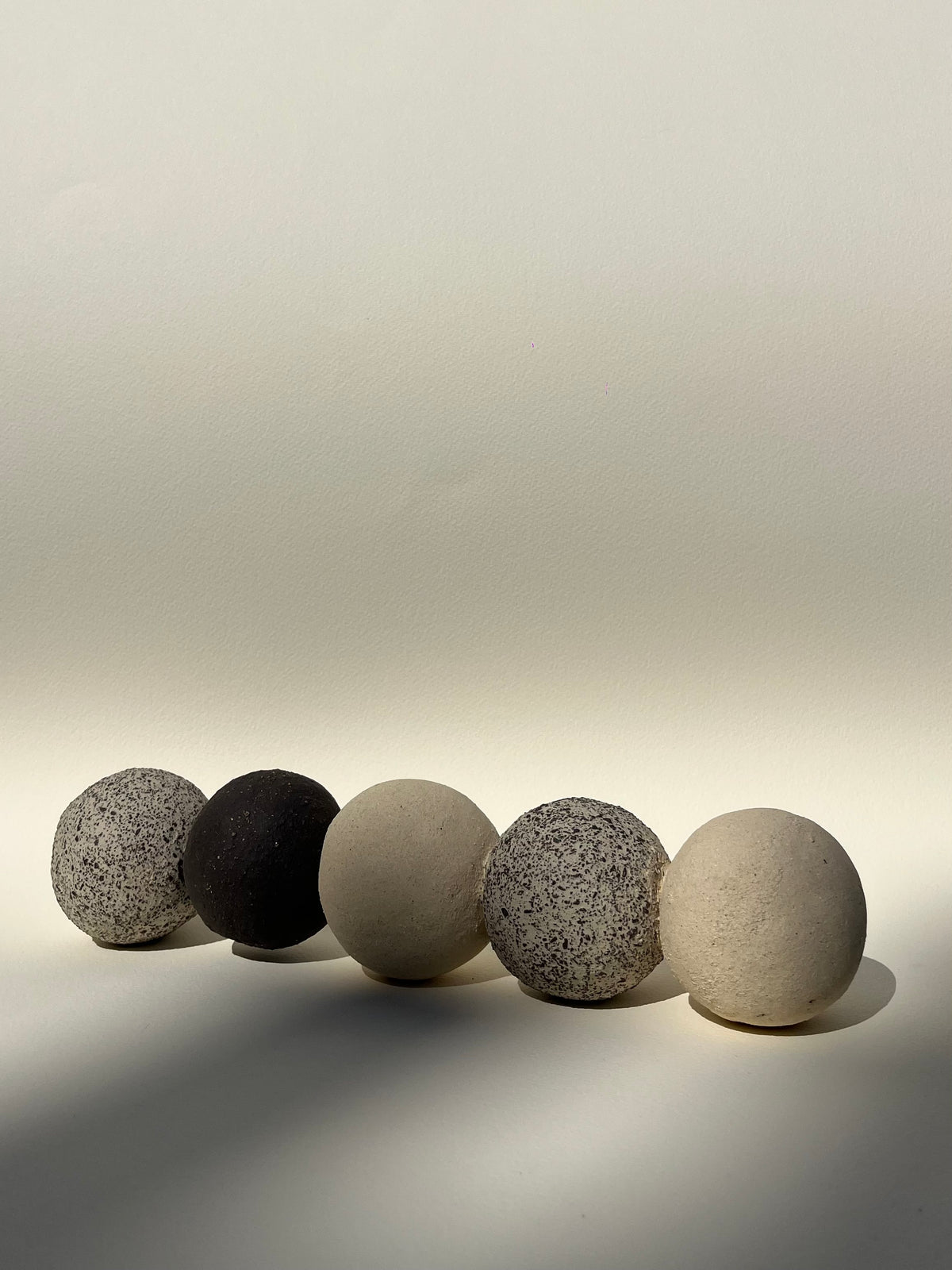5 — Decor Balls stand or hang