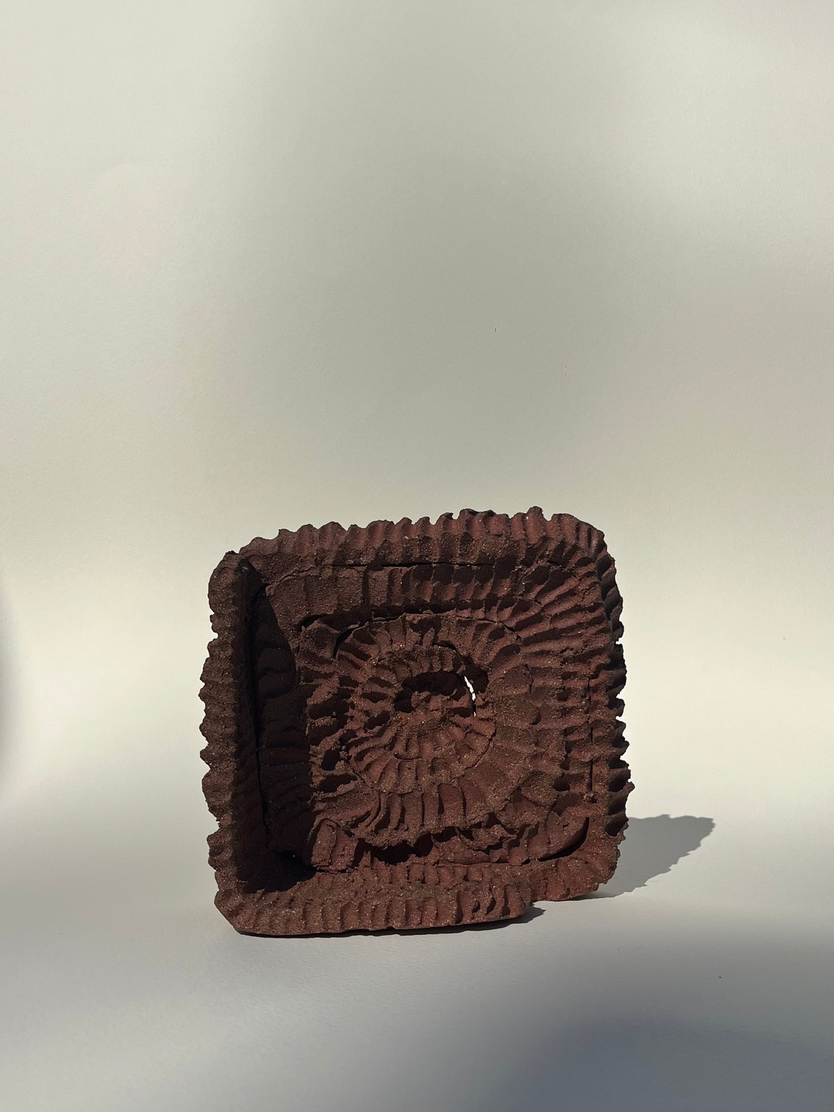 BKND.01 — Bookend Seashell Swirl