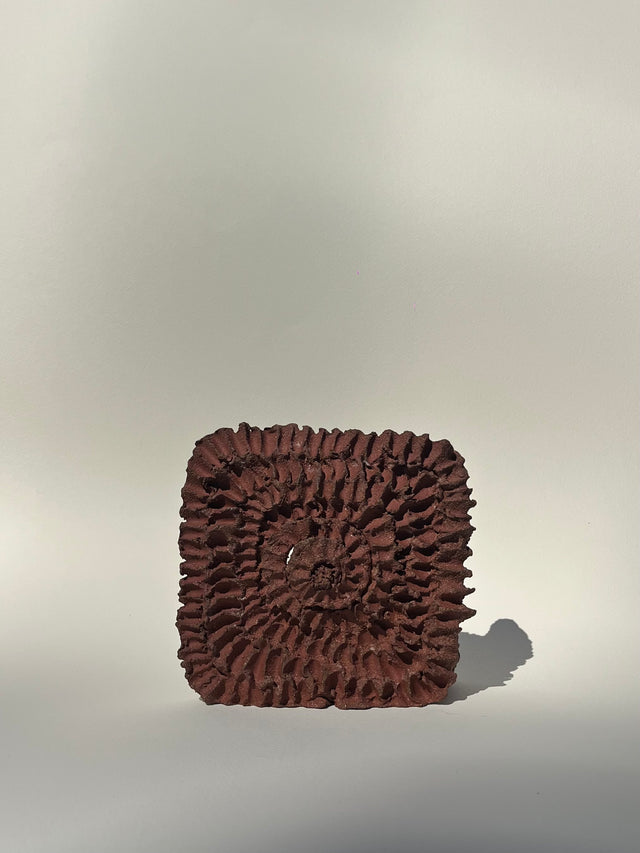 BKND.01 — Bookend Seashell Swirl